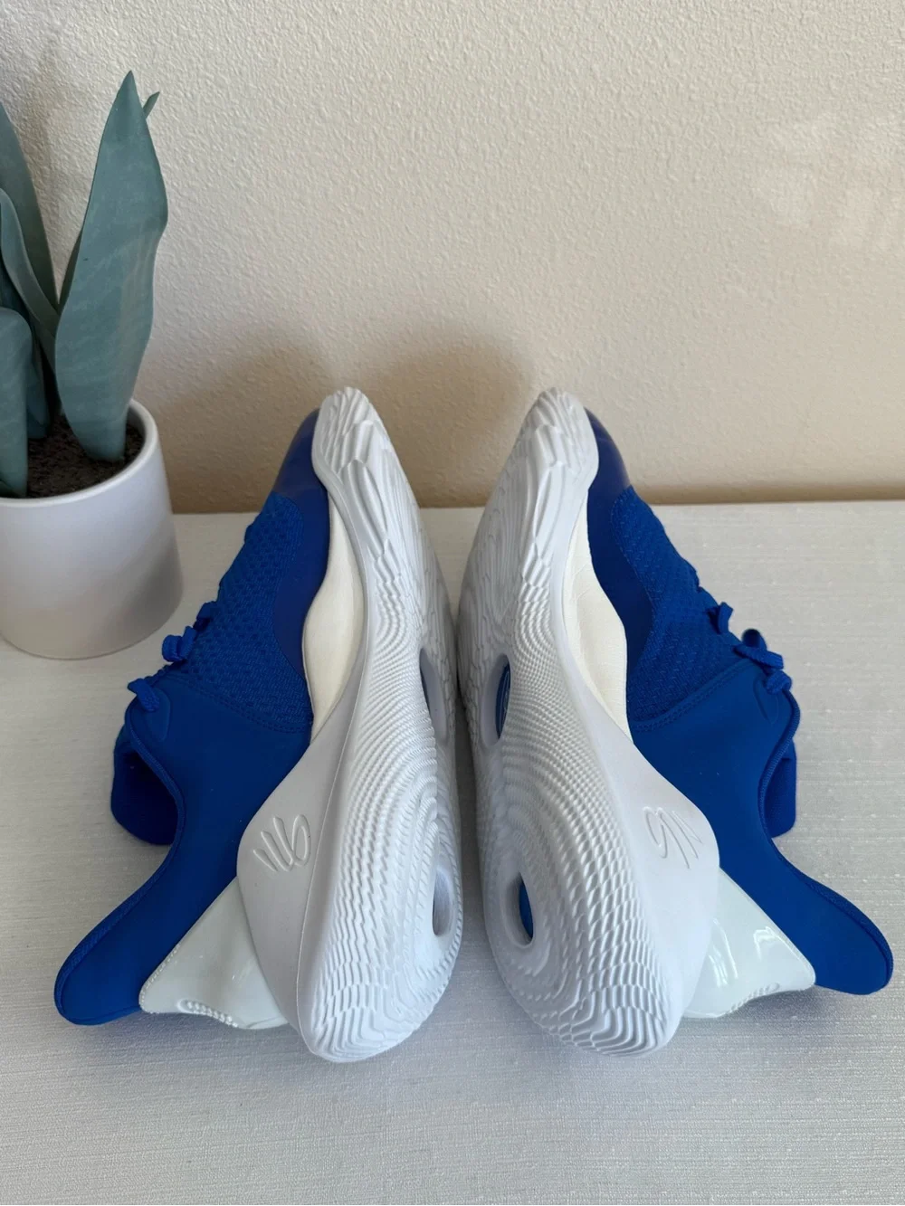 Under Armour lightweight play